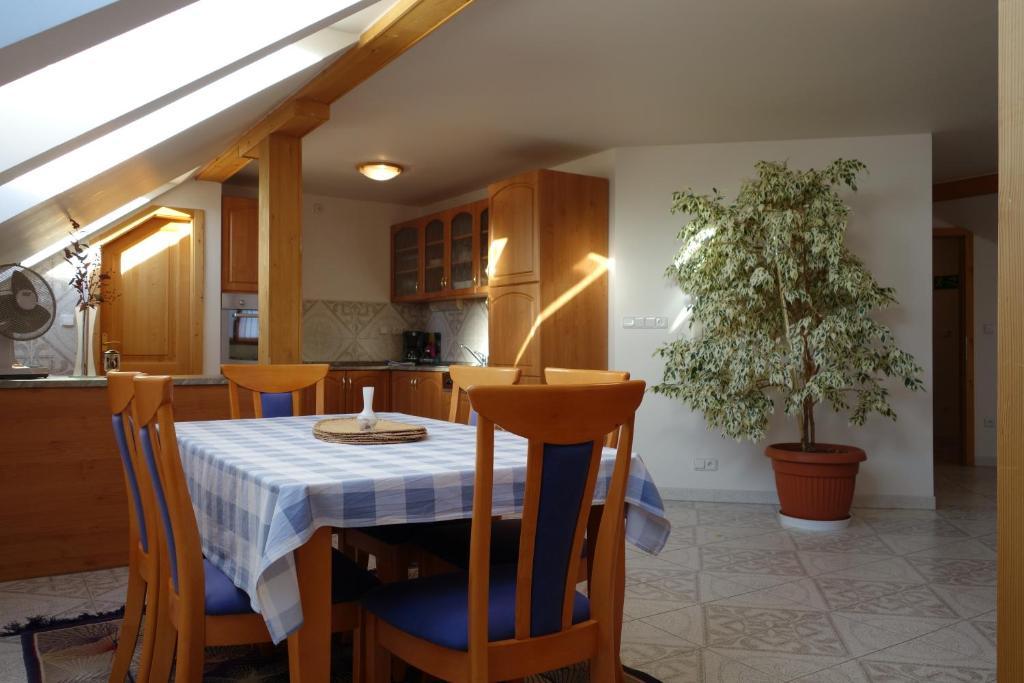 Apartmany Arnika Horní Planá Bagian luar foto