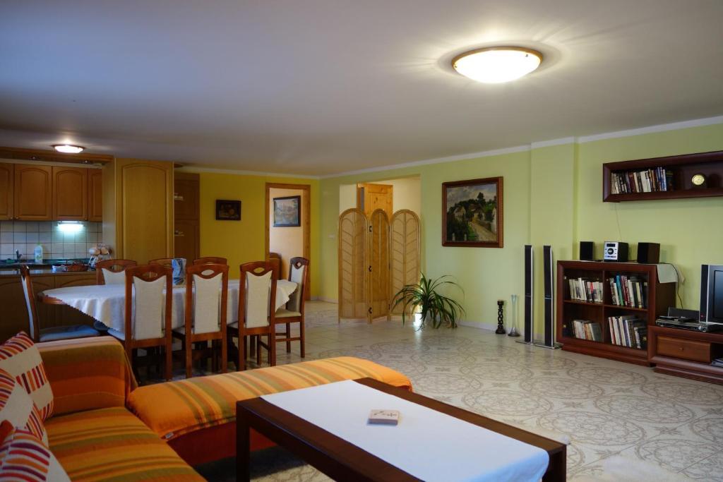 Apartmany Arnika Horní Planá Bagian luar foto
